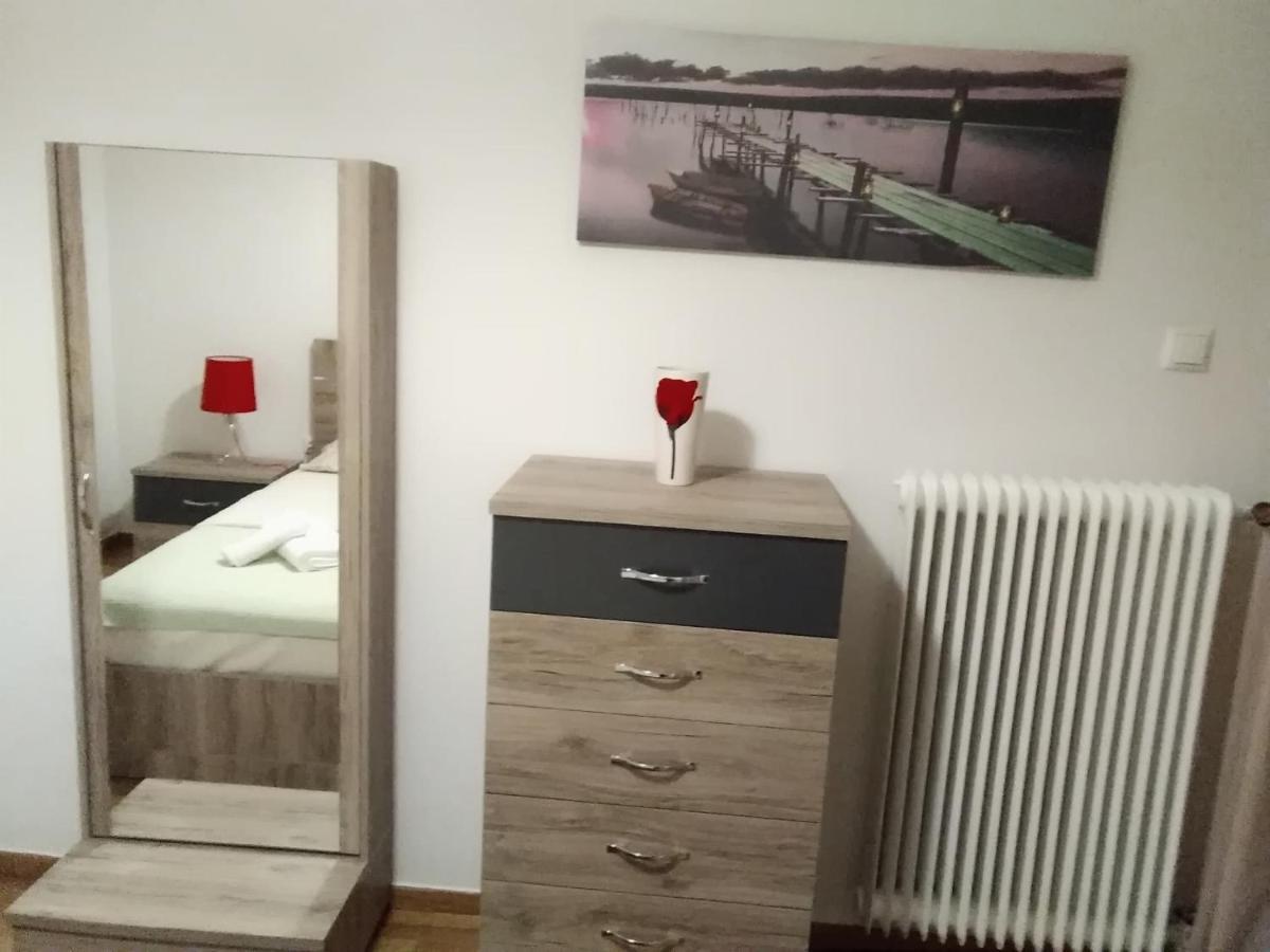 Dora'S Apartment Athena Bagian luar foto